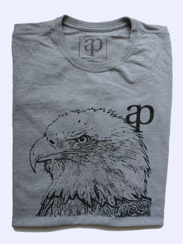 camiseta Águia-apluo dobrada